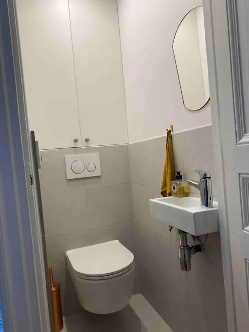 Charmant Appartement Typique Parisien Paris