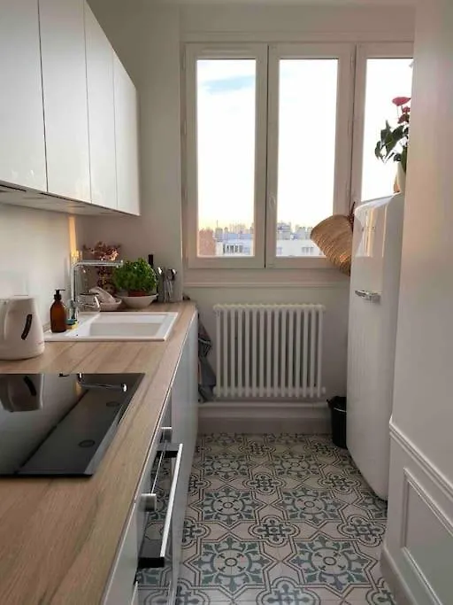 Charmant Appartement Typique Parisien Apartment Paris